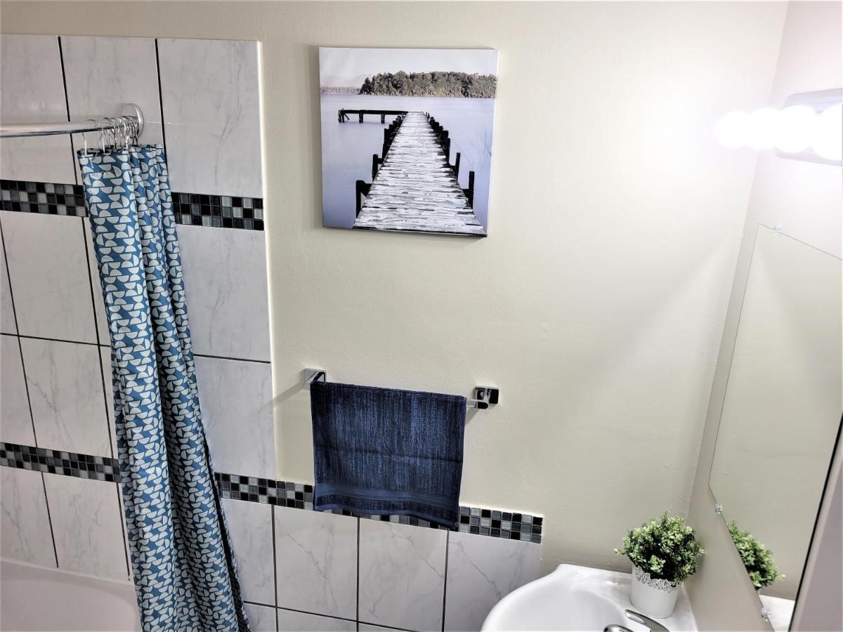 Cozy 4 Bedroom Townhouse - Peaceful Feel Of Home Winnipeg Kültér fotó