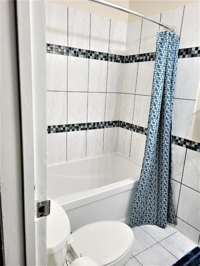 Cozy 4 Bedroom Townhouse - Peaceful Feel Of Home Winnipeg Kültér fotó